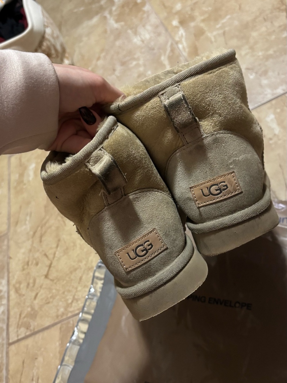 Pre loved uggs - Picture 7 of 8